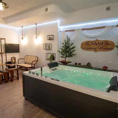 Stoa Luxury House With Unique Jacuzzi Holiday home