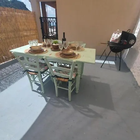 Holiday home Stoa Luxury House With Unique Jacuzzi Mourne